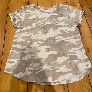 Super cute camo tee